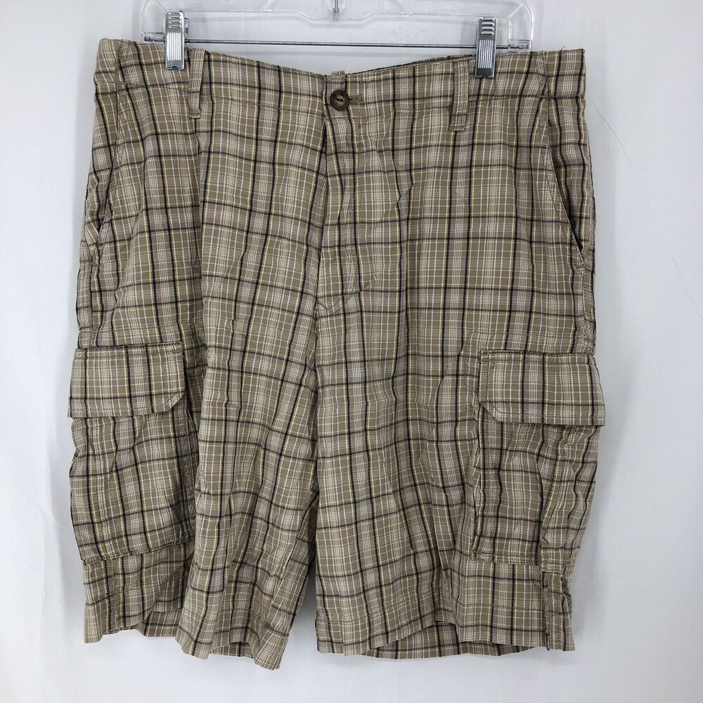 Izod Tan Blue Plaid Chino Cargo Shorts Size 36 (36x10)